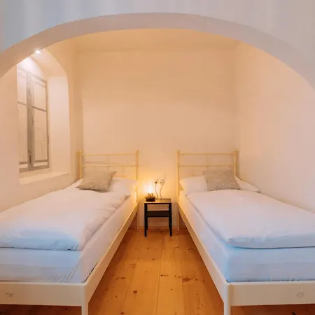 Apartment Nathan - Genius Loci 1636